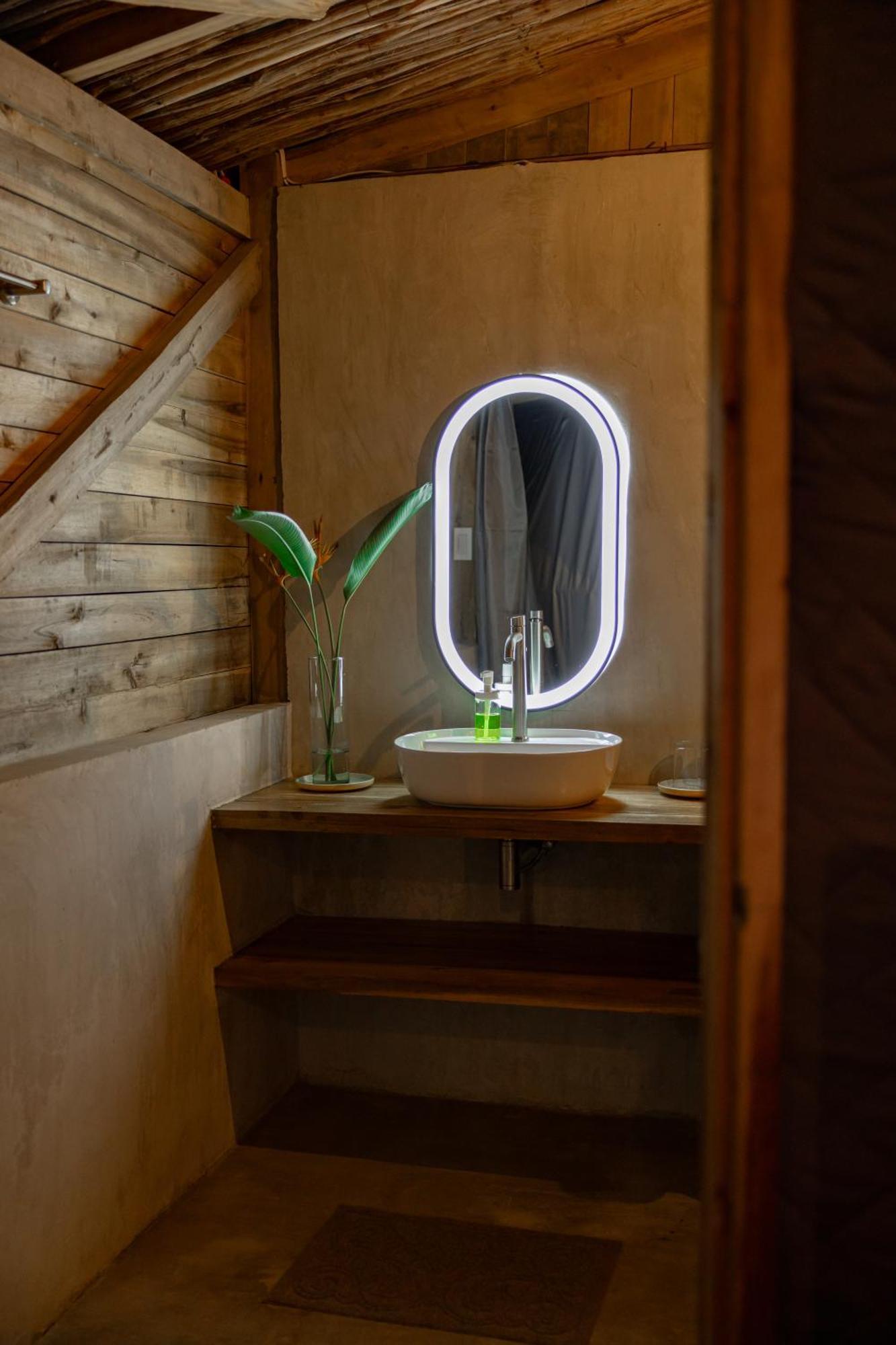 Отель Domes And Dreams Lio Glamping Эль-Нидо Экстерьер фото