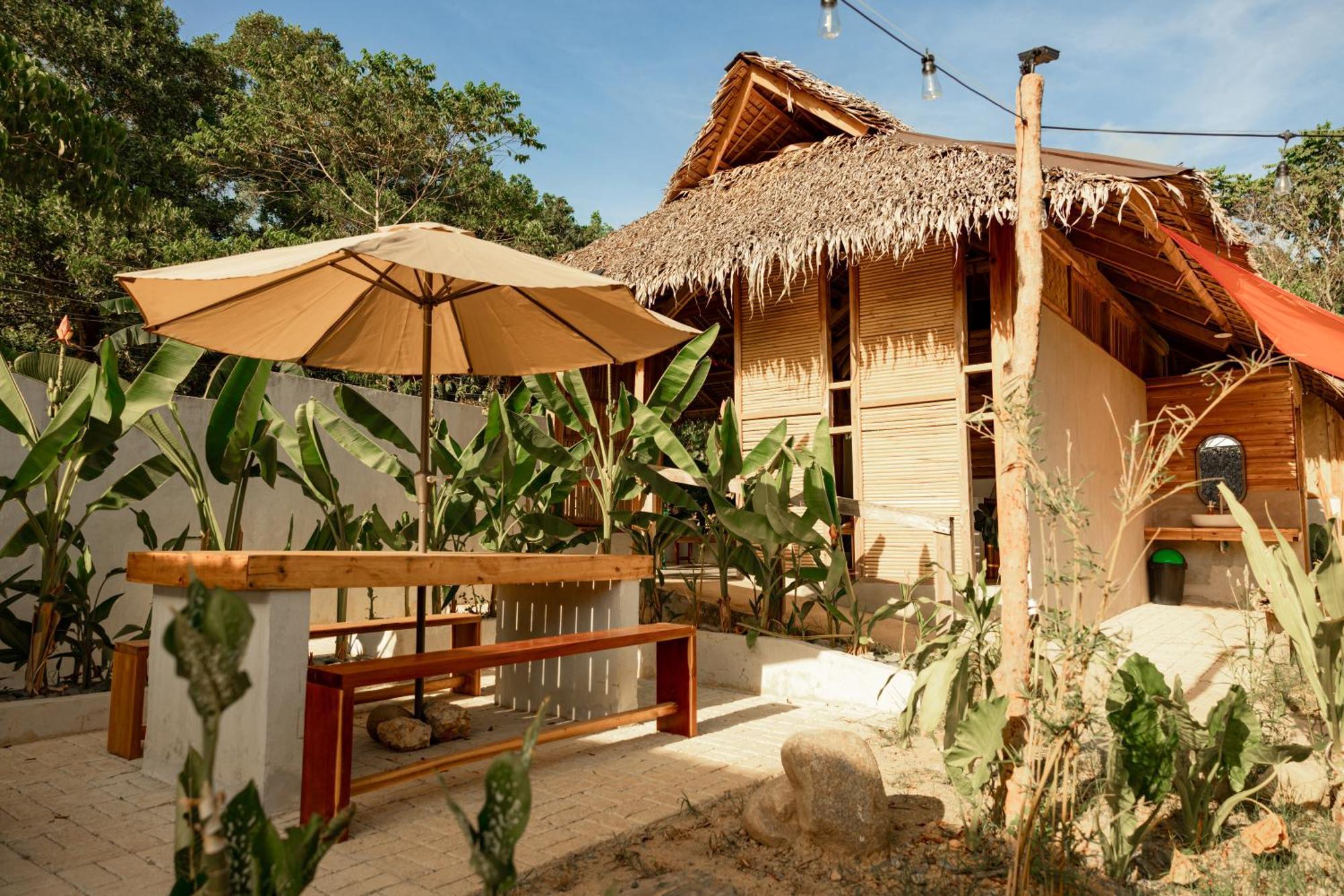 Отель Domes And Dreams Lio Glamping Эль-Нидо Экстерьер фото